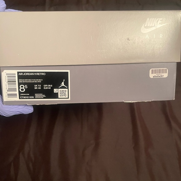 Jordan 11’s Cool Greys - Picture 7 of 8